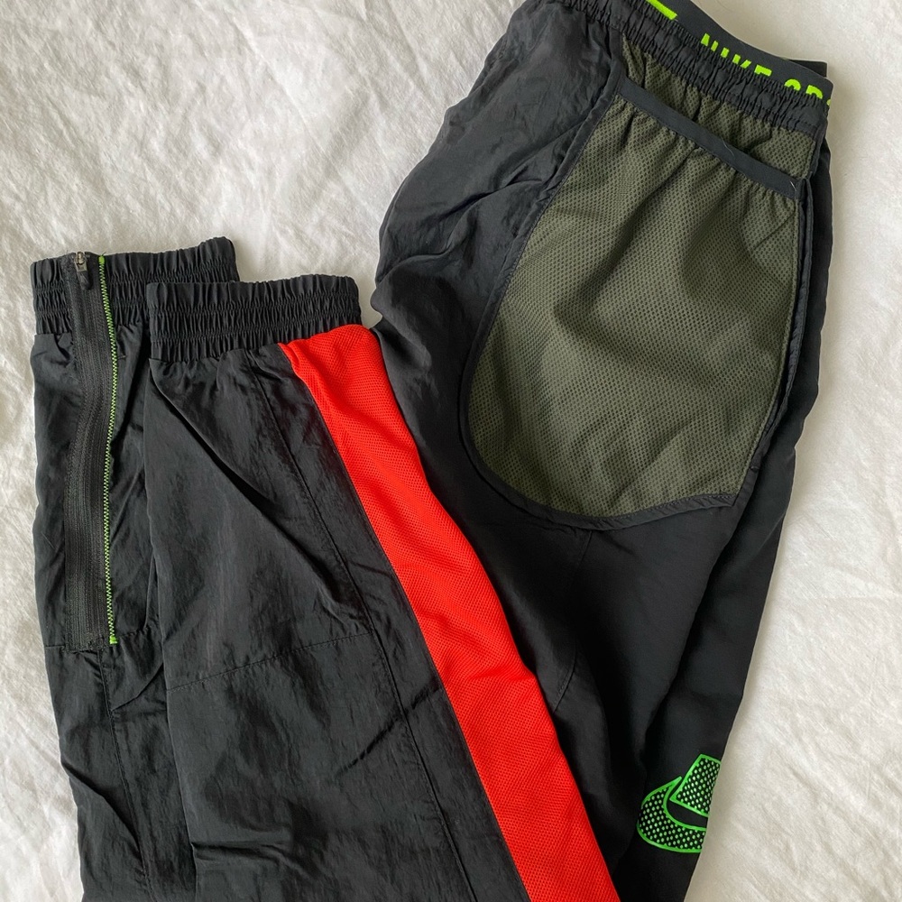 Nike windbreaker and mesh joggers size M